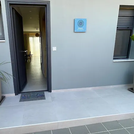 Midoya Sea View Apartment Skaleta Exterior photo