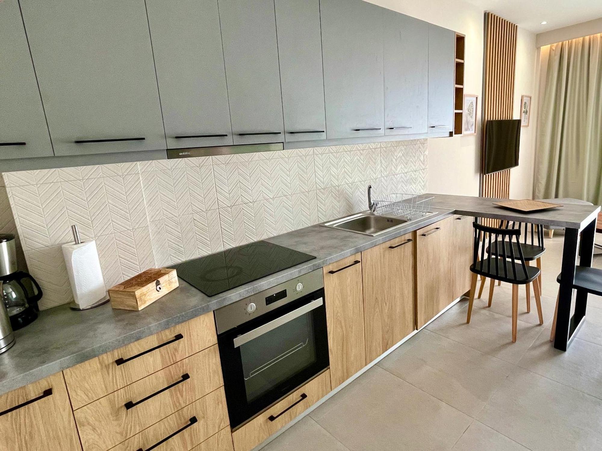 Apartment Midoya Sea View Skaleta