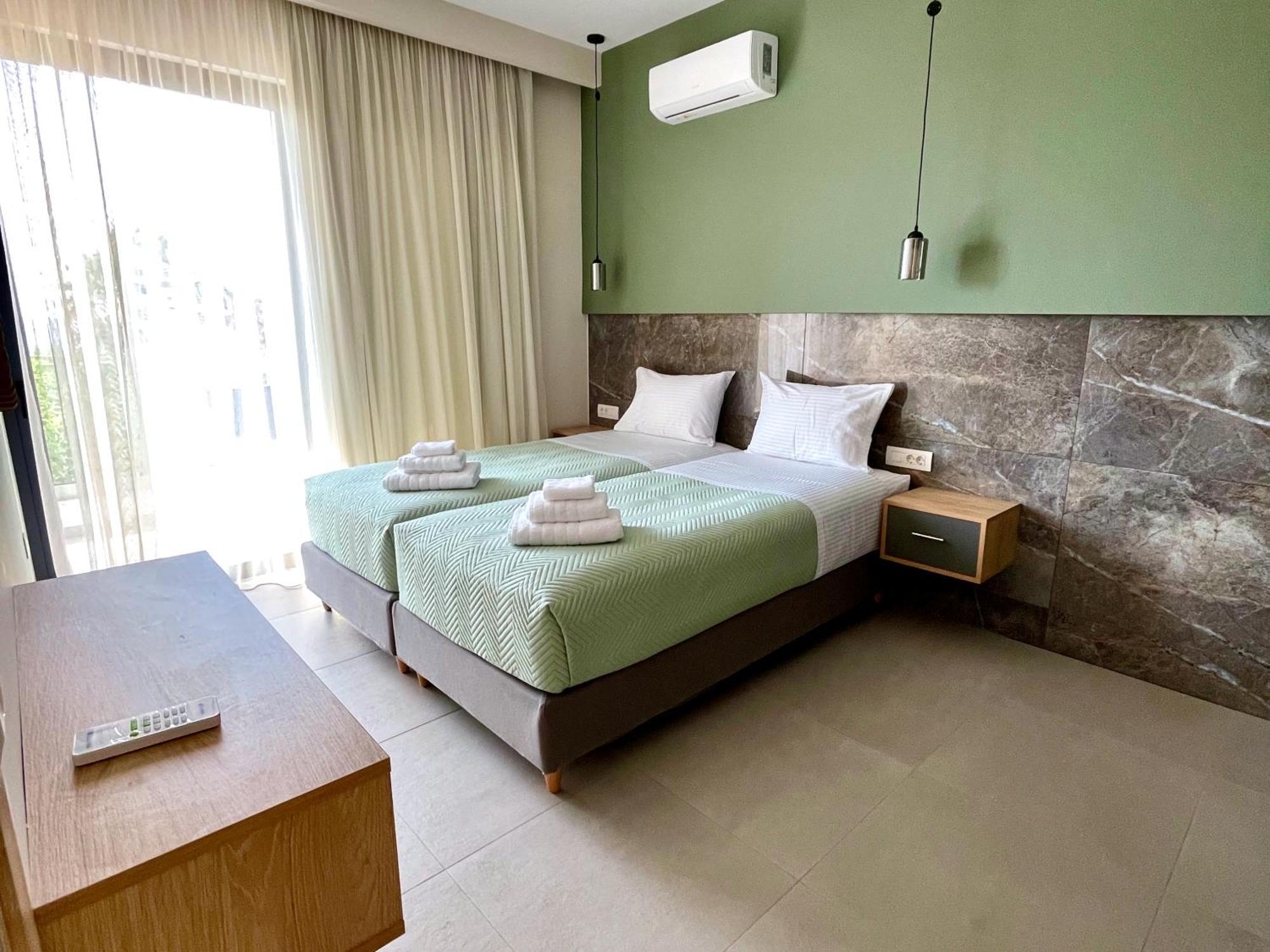 Midoya Sea View Apartment Skaleta